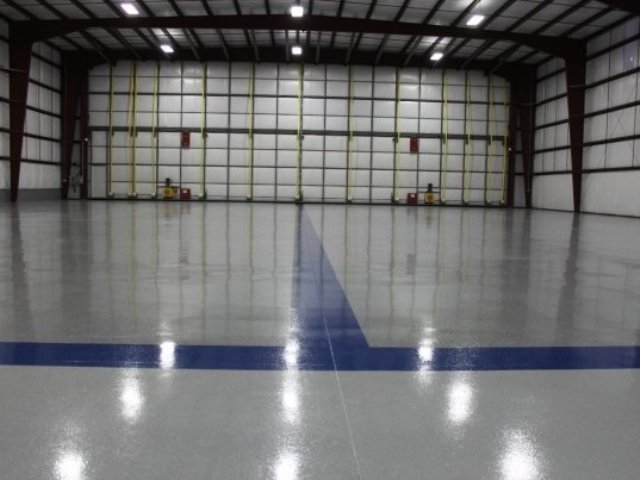 Hangar-floor-caoting-after-2-640x480_c-1