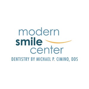 Logo modern smile centre