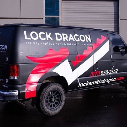 lock dragon car